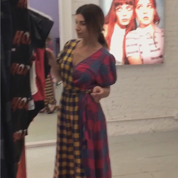 Meet your Posher, Allye - Picture 4 of 11